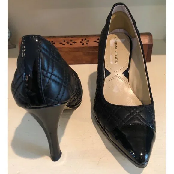 Women's Adrienne Vittadini Shoes Jantine Black Quilted Leather Heels Size 6M - Picture 10 of 12